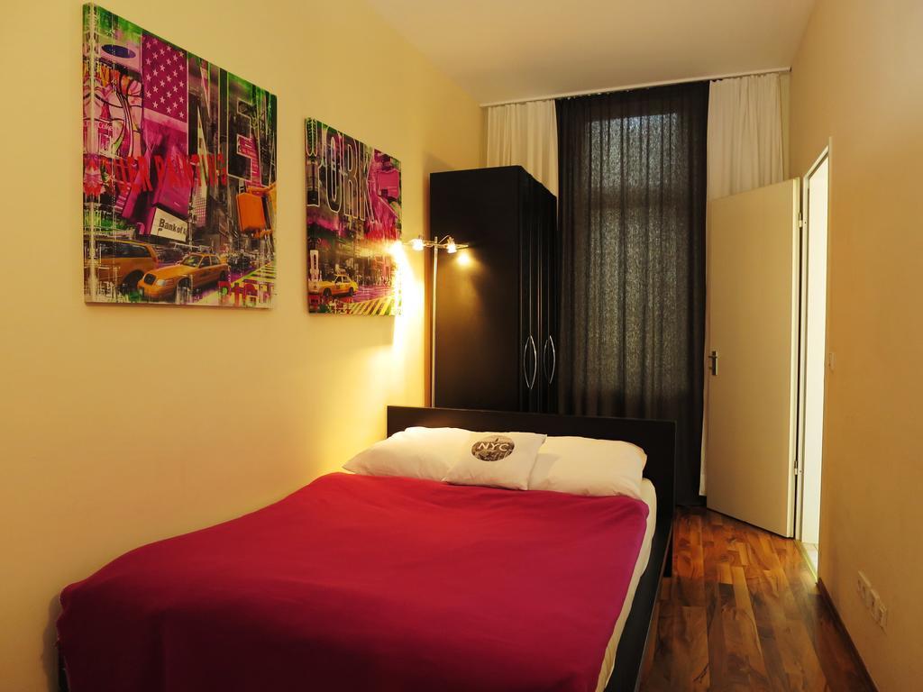 Hotel Monte Christo Cologne Exterior photo